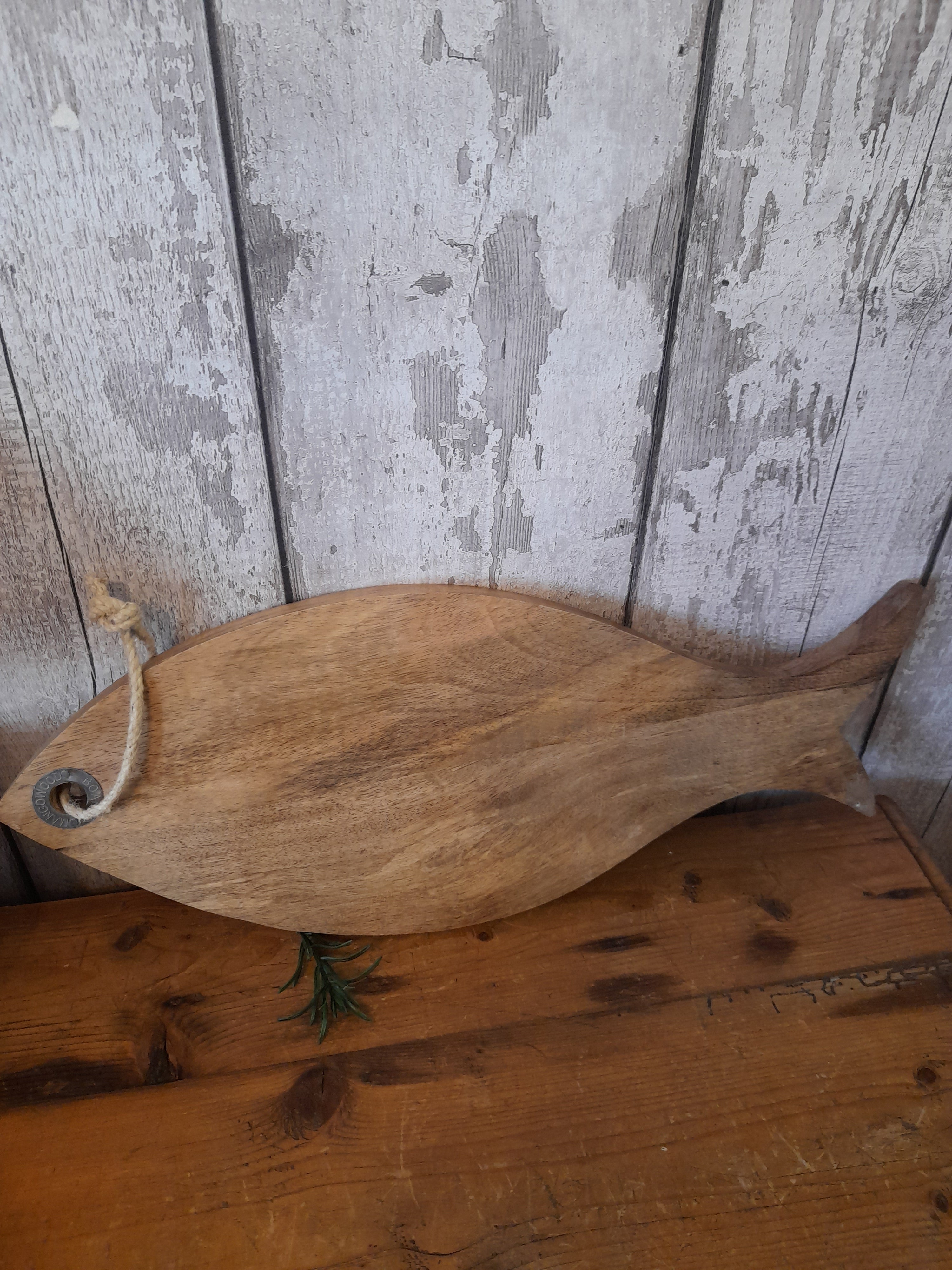Fish shaped chopping board – Ellie Lane Home