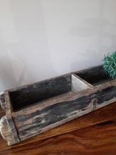 Load image into Gallery viewer, vintage double brick mould - tin lined bottom
