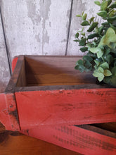 Load image into Gallery viewer, vintage pink brick mould