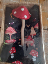 Load image into Gallery viewer, Jute box Toadstool gift
