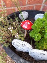 Load image into Gallery viewer, ceramic toadstool plant pick
