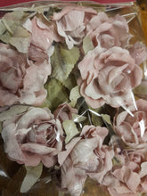Load image into Gallery viewer, Rose Garland Light Pink
