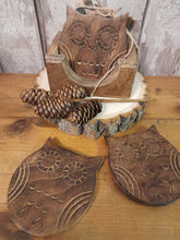 Load image into Gallery viewer, wooden owl coasters
