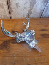 Load image into Gallery viewer, silver stag bottle stopper
