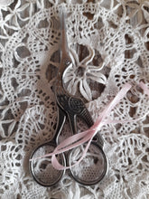 Load image into Gallery viewer, Stork embroidery scissors  - silver tone
