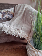 Load image into Gallery viewer, Chevron design throw  - beige and cream
