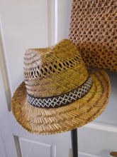 Load image into Gallery viewer, men&#39;s straw Trilby
