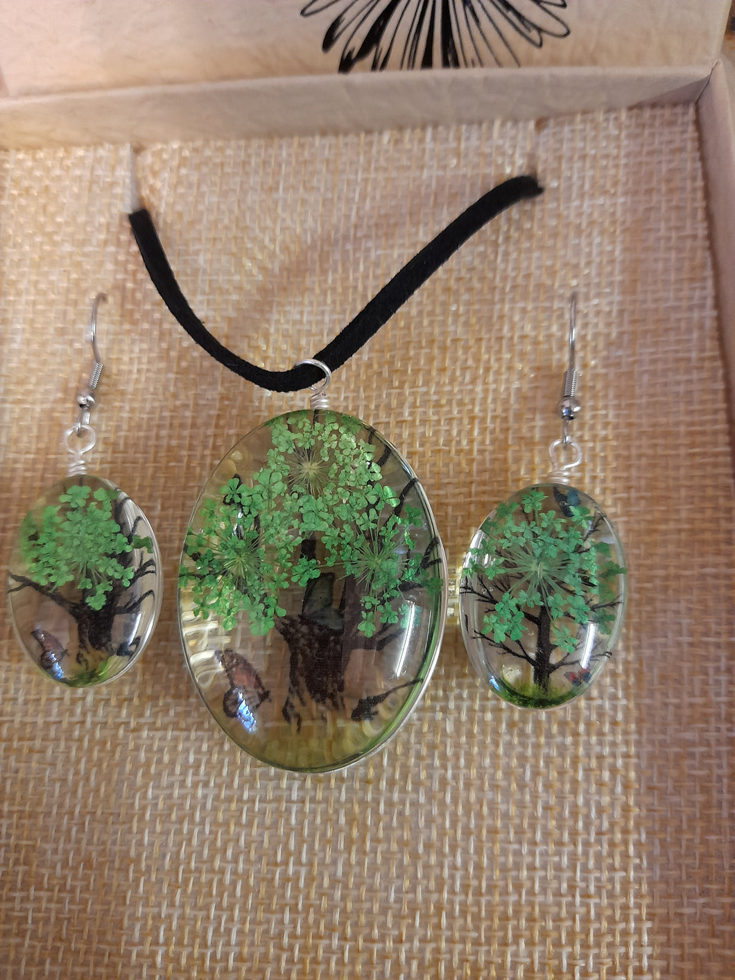 Tree of life glass pendant and earrings set with real pressed flowers