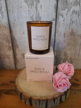 Load image into Gallery viewer, Heaven scent - Rose and patchouli candle
